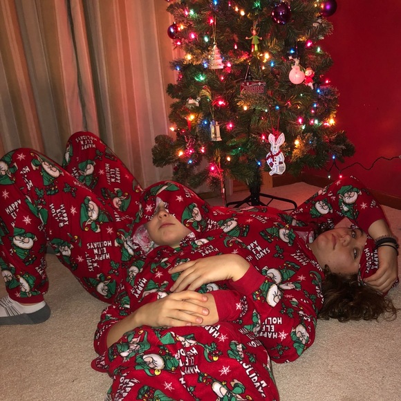 MERRY ELFIN CHRISTMAS! - Picture 6 of 8